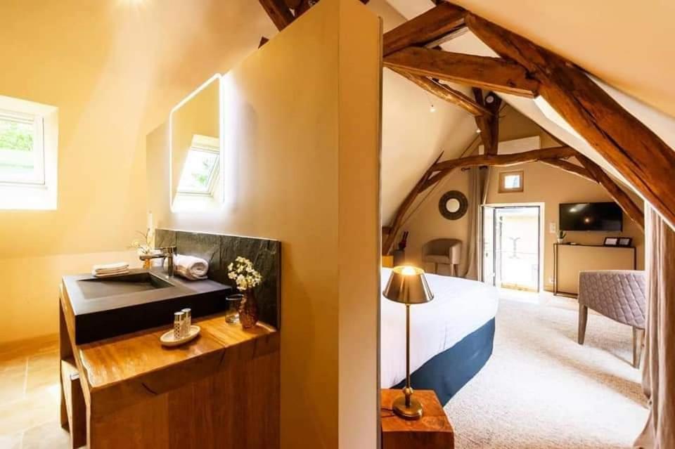 Hotel Domaine De La Limetiere Neuvy-le-Roi Zewnętrze zdjęcie