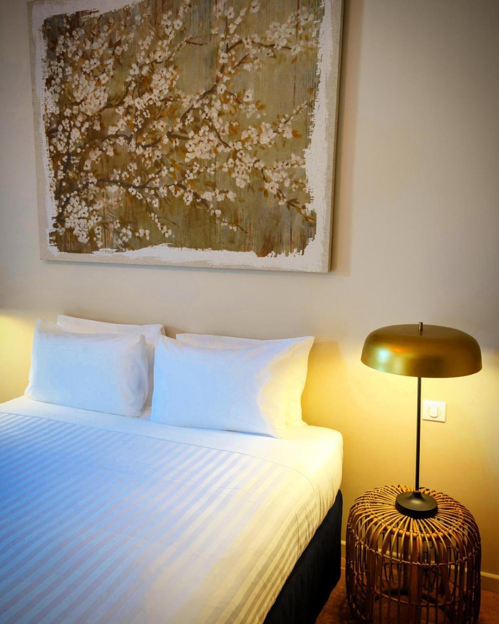 Hotel Domaine De La Limetiere Neuvy-le-Roi Pokój zdjęcie